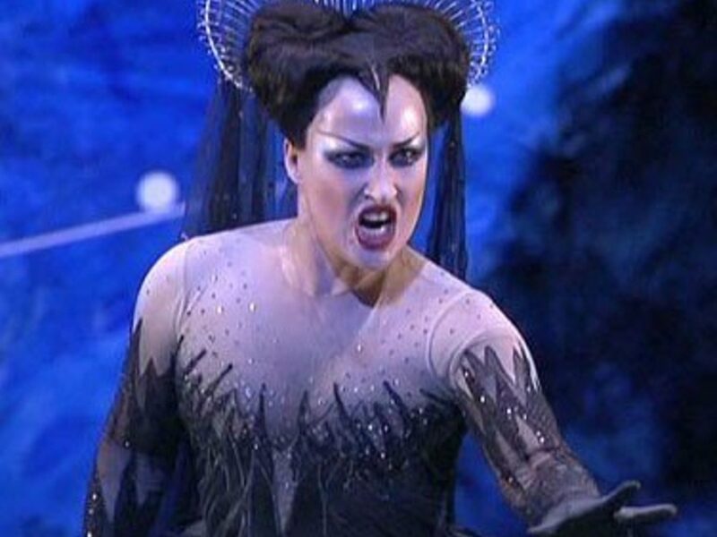 Mozart, el psicópata elegante y la Flauta Mágica como amenaza